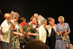 seniorita25